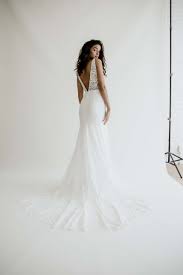 Amina By Anais Anette 2019 Wedding Dresses Modern Wedding Dresses Fitted Lace Fitted Lace Wedding Dress Wedding Dresses With Straps Fitted Wedding Dress