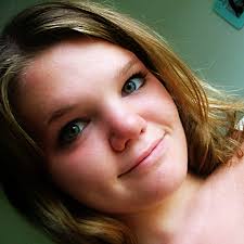 Shannon Lehner's Instagram, Twitter & Facebook