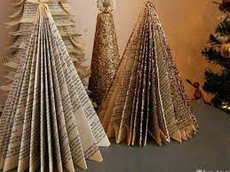 Cara membuat pohon natal kecil dari kancing baju bekas cukup mudah. 20 Kreasi Pohon Natal Unik Yang Bisa Dibuat Tanpa Keluar Uang Mamikos Info