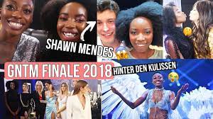 Ich nehme euch mit hinter die kulissen vom germany's next topmodel finale und mit zu. Gntm 2018 Finale Mit Shawn Mendes Hinter Den Kulissen Das Letzte Wiedersehen Abigail Youtube
