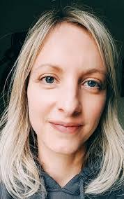 Paulette Goff's Instagram, Twitter & Facebook