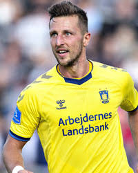 Victor nelsson, 22, de danemark fc copenhague, depuis 2019 défenseur central valeur marchande: Fc Kopenhagen Kader Spielplan Und Weitere Infos Zur Mannschaft Sport Bild De