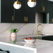 Feisoon gold contact paper 15.7x118 self adhesive gold wallpaper stick and peel kitchen oil proof waterproof backsplash wallpaper contact paper for countertop cabinet drawer shelf furniture decor. 23 Marble Backsplash Ideas That Fit Any Design Style
