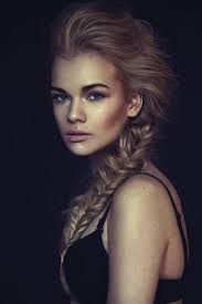 I Love This Fishtail The Way They Did The Top Is Awesome Hair Styles Hair Beauty Hair Makeup