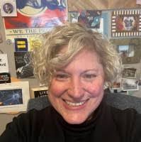 Carol Siggers's Instagram, Twitter & Facebook