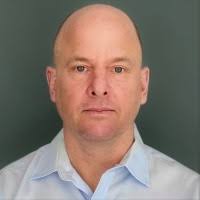 300+ profilů „Schieman“