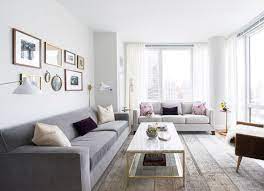 12 Tips For Making Mismatched Furniture Look Chic Af Mismatched Living Room Furniture Apartment Decor Mismatched Furniture