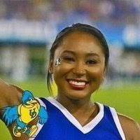 Rebecca Windsor (@BlueHenBec)