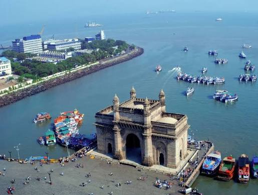 Bird's eye-view of iconic monument Gateway of India (Mumbai). | Smithsonian Photo Contest | Smithsonian Magazine