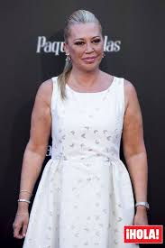 Belén esteban y miguel marcos disfrutarán de uno de los momentos más especiales de su vida. Primicia Desvelamos Quien Ha Disenado Los Vestidos De Novia De Belen Esteban Vestidos De Novia Vestido Floreado De Nina Vestidos