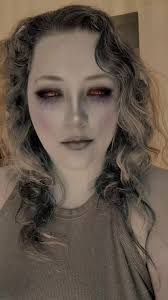 Anna Walz (@sakurafairy24)