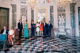 Alle preise in schweizer franken. Heiraten Im Schloss Benrath Hochzeitsfotograf Dusseldorf