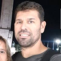 600+ perfiles de «Milo»