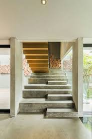 Interesting Use Of Timber And Concrete It S A Bit Cold But I Like The Contrast And Shapes Could Use Some Plant Staircase Design Interior Stairs Stairs Design