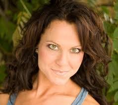 Alex Little's Instagram, Twitter & Facebook