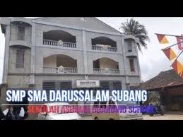 Pesantren darussalam tasik merupakan salah satu pondok pesantren modern di tasikmalaya. Ponpes Darussalam Boarding School Kasomalang Subang Youtube