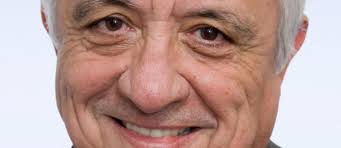 Miguel Cuenca, medalla de oro al mérito al trabajo