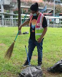 Coffeeeelover score hidden 27 days ago * stickied comment. Photo Of Dee Kosh Doing Corrective Work Order Sends Internet Into Flurry Mothership Sg News From Singapore Asia And Around The World