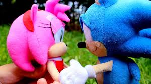 A plush toy of fang was made as part of a line of plush toys for sonic the fighters in japan. Battle For The Cookie By Rosytherascal15