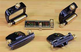 This set is most useful for a wide variety of blades. Veritas Mk Ii Honing Guide Deluxe Package