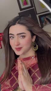 Fatima Arooj with Her Mother Videos