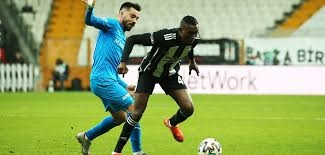 Lider beşiktaş, büyükşehir belediye erzurumspor karşısına ersin destanoğlu, rosier, welinton, vida, n'sakala, dorukhan toköz, atiba. Zvu03smx2twjrm