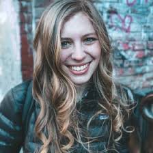 Ayla Munoz's Instagram, Twitter & Facebook