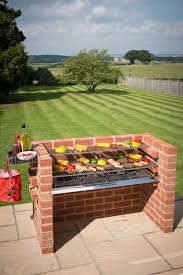 Fabriquer Un Barbecue Diy Blog Deco Clem Around The Corner Barbecue Jardin Amenagement Jardin Cuisine En Plein Air