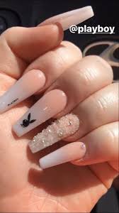 Fotos de uñas acrílicas 2021: Pin De Aleja Rodriguez En Unas Acrilicas En 2021 Manicura De Unas Unas De Gel Brillantes Unas De Gel Bonitas