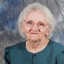 Evelyn Messer's Instagram, Twitter & Facebook