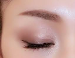 梶恵理子 真似メイク 安室奈美恵さん風メイク ベージュ 口紅 安室奈美恵 メイク 安室奈美恵 アイメイク