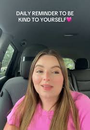 Ella Cobb☆ (@ellagcobb)