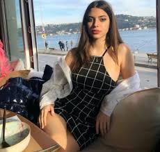 Derin talu'nun imalı doğum günü paylaşımına takipçileri bu kez de bu kız 16 ise ben zigotum defne samyeli, 16 yaşına giren kızı derin talu'nun doğum gününü canım kızım iyi ki doğdun! 15 Yasinda Ki Derin Talu Mu 16 Yasinda Ki Maddie Ziegler Mi Kizlarsoruyor