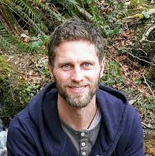 John Pettitt's Instagram, Twitter & Facebook