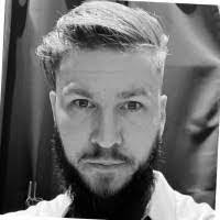 Derek Brayton's Instagram, Twitter & Facebook