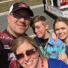 Carissa Costello's Instagram, Twitter & Facebook