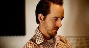 Chris Hesse's Instagram, Twitter & Facebook