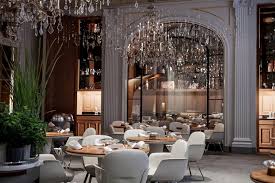 Le Figaro Alain Ducasse Au Plaza Athenee Paris 75008 Cuisine Francaise