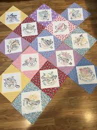 Rosemary Youngs Quilt Books And Patterns A Sharing Of Quilt Patterns History And Techniques Especially Book Quilt Circle Quilt Patterns Embroidered Quilts