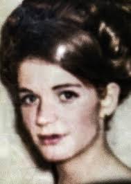 Dennis Easton's Instagram, Twitter & Facebook