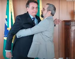 Carlos wizard martins is an english professor who made his fortune by teaching brazilians a second language. Em Carta Grupo Pede A Embaixadores Que Se Posicionem Contra Nomeacao De Weintraub Ao Banco Mundial Educacao G1
