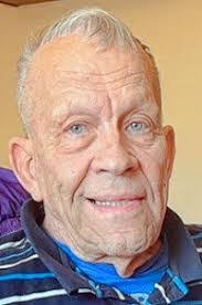 Robert Montross's Instagram, Twitter & Facebook