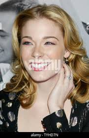 Dean Sheremet, mari de la chanteuse LeAnn Rimes Grammy, est à votre  disposition à la JC Penny Experience store où Rimes fait la promotion de  son nouveau CD ainsi qu'un guide de