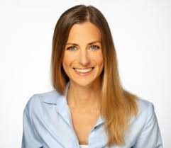 Laura Heidrich's Instagram, Twitter & Facebook