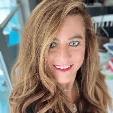 Stephanie Sparkman's Instagram, Twitter & Facebook