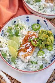 This easy fish tacos with roasted pineapple recipe fits my fish tacos criteria perfectly. Gbaxyieyrycd4m
