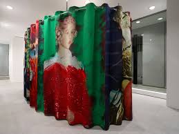 Pin By Allie Mactier On Exhibition Design In 2020 Dover Street Market Dover Dover Market