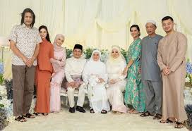 Orang yang sama ibu dan bapa. Ayah Kandung Neelofa Kan Berita Kopak Media