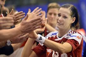 Anita görbicz (born 13 may 1983) is a hungarian handballer playing for győri audi eto kc and the hungarian national team. Gorbicz Anitat Csak Szeretni Kell