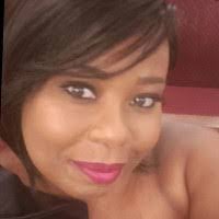 Monique Waller's Instagram, Twitter & Facebook